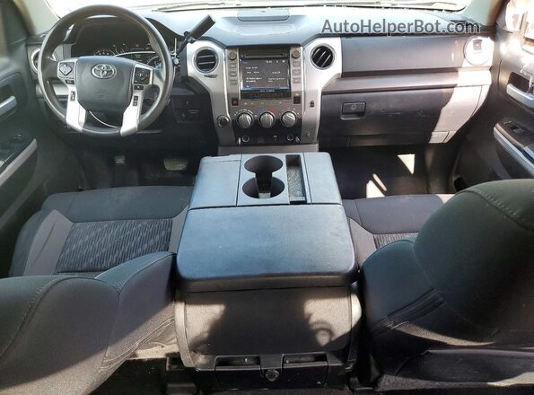 5TFUY5F14KX800592 2019 TOYOTA TUNDRA Black Widok deski rozdzielczej