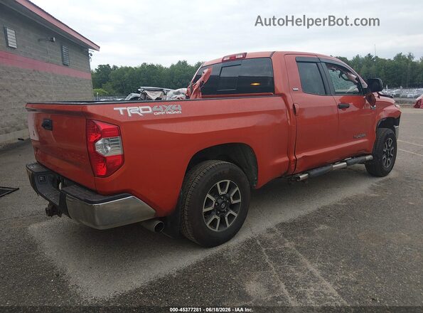 5TFUY5F16HX660313 2017 TOYOTA TUNDRA Оранжевый Задняя правая четверть