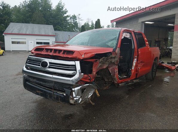 5TFUY5F16HX660313 2017 TOYOTA TUNDRA Оранжевый Вид спереди