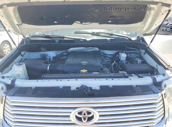 5TFUY5F18HX666923 2017 TOYOTA TUNDRA White Rear interior view