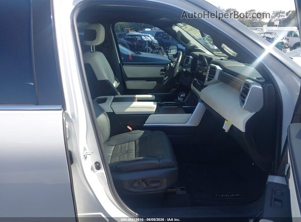 5TFVC5DB4PX032053 2023 TOYOTA TUNDRA HYBRID White Սալոնի դիմացի տեսք