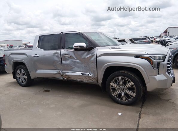 5TFVC5DBXTX137027 2026 TOYOTA TUNDRA HYBRID Silver Widok z przodu