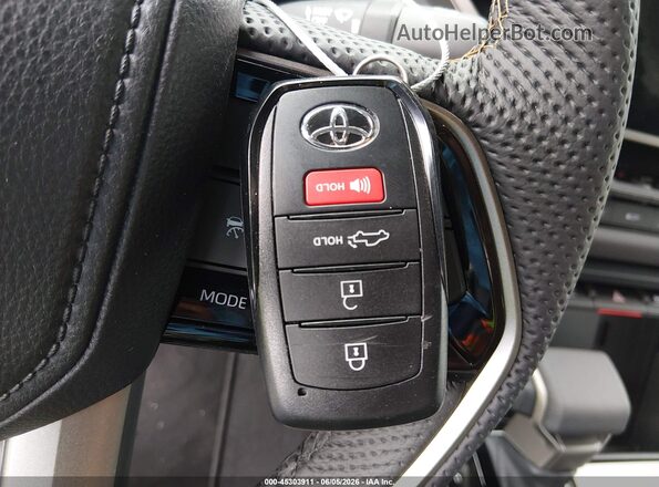 5TFVC5DBXTX137027 2026 TOYOTA TUNDRA HYBRID Silver Widok deski rozdzielczej