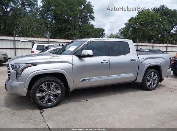 5TFVC5DBXTX137027 2026 TOYOTA TUNDRA HYBRID Silver Widok wnętrza 360 stopni