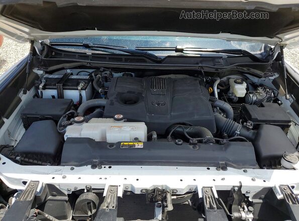 5TFWA5DB1SX294261 2025 TOYOTA TUNDRA White Rear interior view