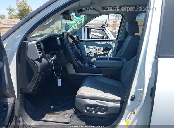 5TFWA5DB4RX231519 2024 TOYOTA TUNDRA White Front interior view