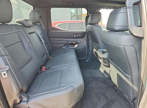 5TFWA5DB5TX374681 2026 TOYOTA TUNDRA Silver Vista de los asientos traseros
