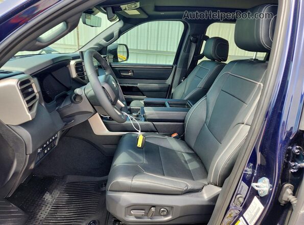 5TFWA5DB6TX369182 2026 TOYOTA TUNDRA Синий Вид салона спереди