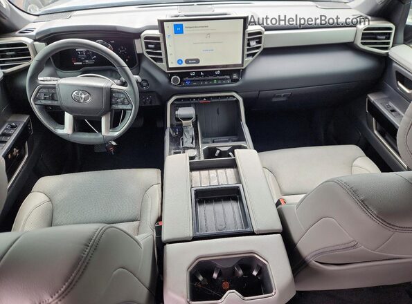 5TFWA5DB8SX320113 2025 TOYOTA TUNDRA Серый Вид панели приборов