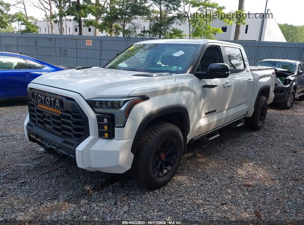 5TFWC5DB5RX080040 2024 TOYOTA TUNDRA HYBRID White Առջևի ձախ երեք քառորդ տեսարան