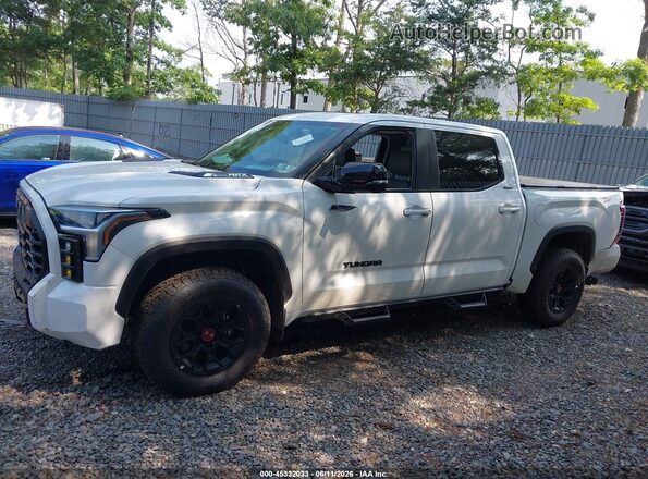 5TFWC5DB5RX080040 2024 TOYOTA TUNDRA HYBRID White Սալոնի 360 աստիճան տեսք