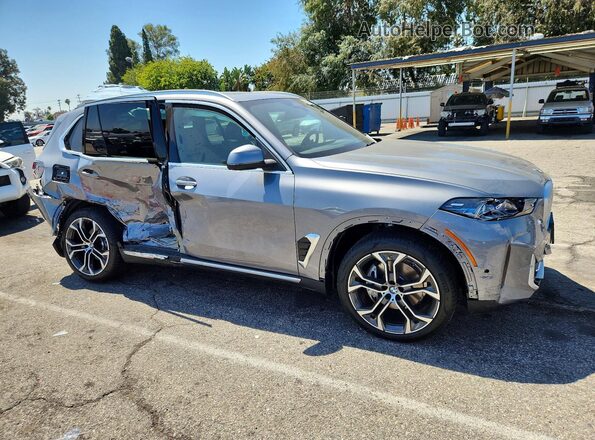 5UX13EU01T9319926 2026 BMW X5 Серый Передняя правая четверть