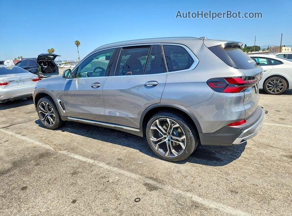 5UX13EU01T9319926 2026 BMW X5 Серый Задняя левая четверть