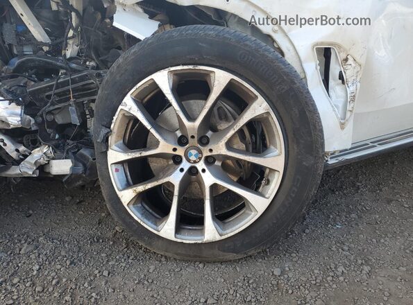 5UX13EU02R9U22622 2024 BMW X5 White 