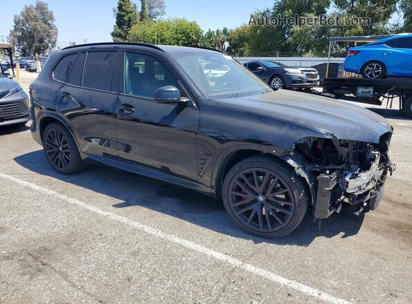 5UX13EU02S9Z46035 2025 BMW X5 Black Front right