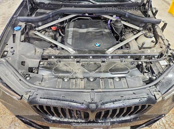 5UX13EU03R9V09042 2024 BMW X5 Green Engine compartment view
