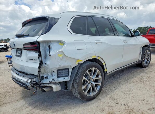 5UX13EU03R9V57978 2024 BMW X5 White Հետևի աջ