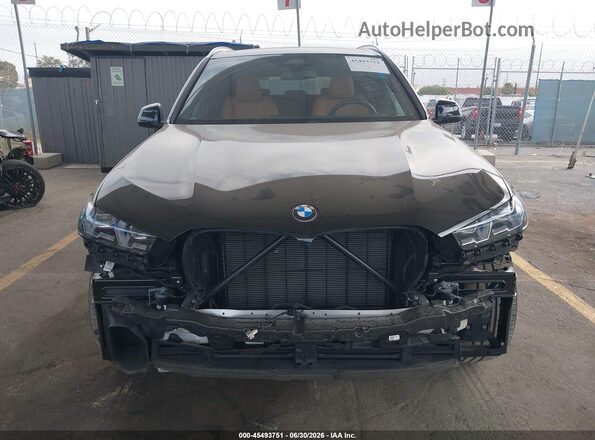 5UX13EU06S9X95572 2025 BMW X5 Black Widok wnętrza z tyłu