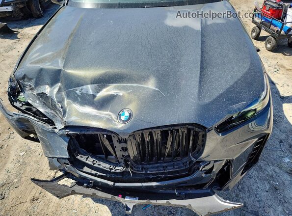 5UX13EU06S9Y36296 2025 BMW X5 Black Engine compartment view