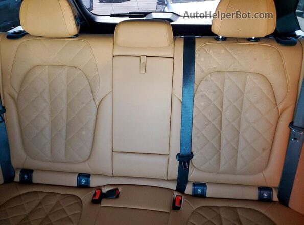 5UX13EU07R9T85969 2024 BMW X5 White 