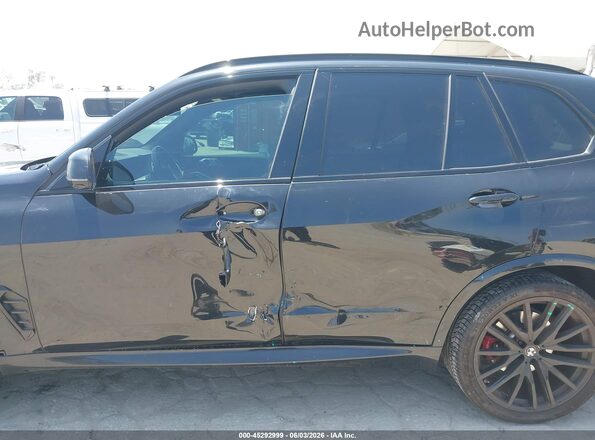 5UX13EU0XR9T35891 2024 BMW X5 Черный Панорамный вид салона 360°