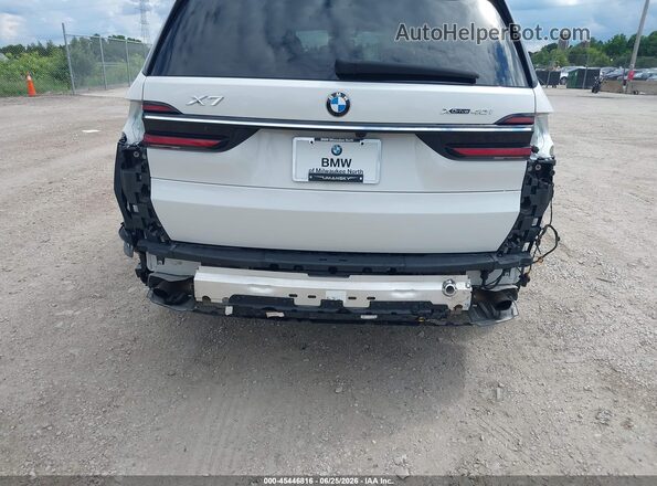 5UX23EM01P9R06766 2023 BMW X7 White Դիմացի տեսք