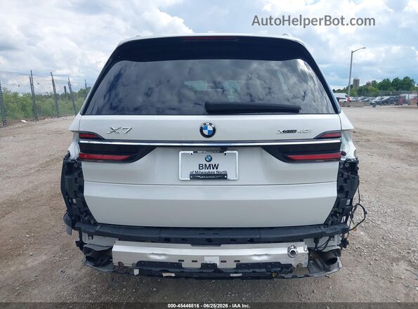 5UX23EM01P9R06766 2023 BMW X7 White 