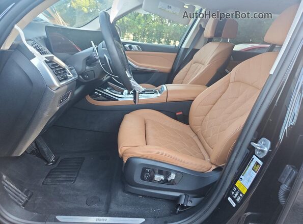 5UX23EM01R9S23713 2024 BMW X7 Black 