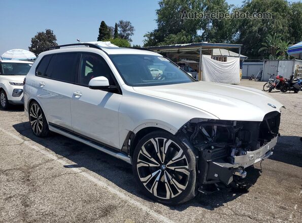 5UX23EM01S9Z34687 2025 BMW X7 Белый Передняя правая четверть