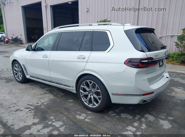 5UX23EM01T9106446 2026 BMW X7 White Tył lewy