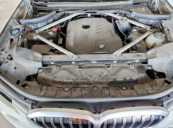 5UX23EM02R9S31495 2024 BMW X7 Белый Вид подкапотного пространства