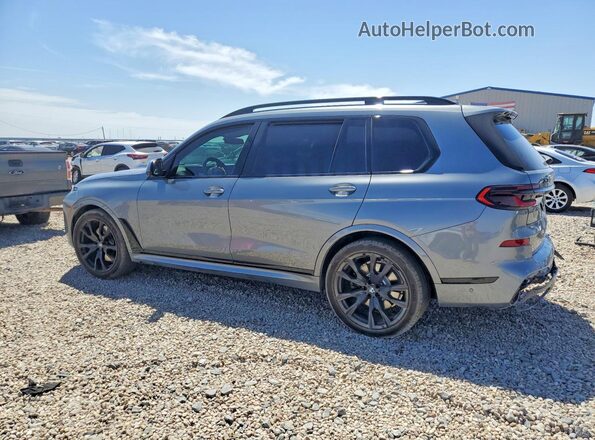 5UX23EM02T9280087 2026 BMW X7 Серый Задняя левая четверть