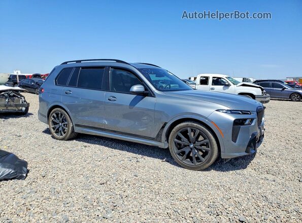 5UX23EM02T9280087 2026 BMW X7 Серый Передняя правая четверть