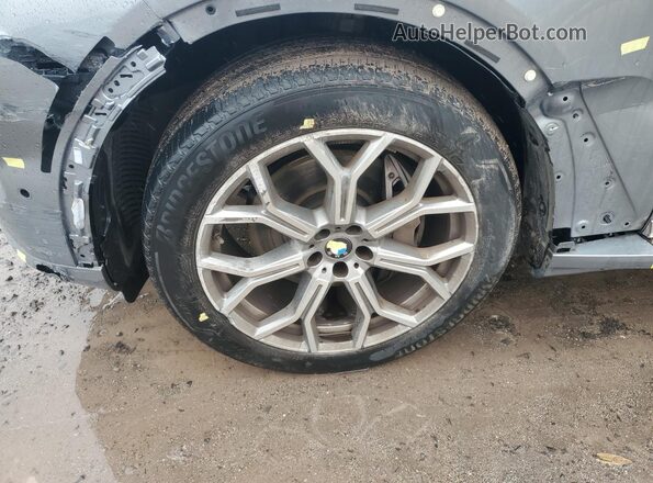 5UX23EM03S9W24587 2025 BMW X7 Gray 