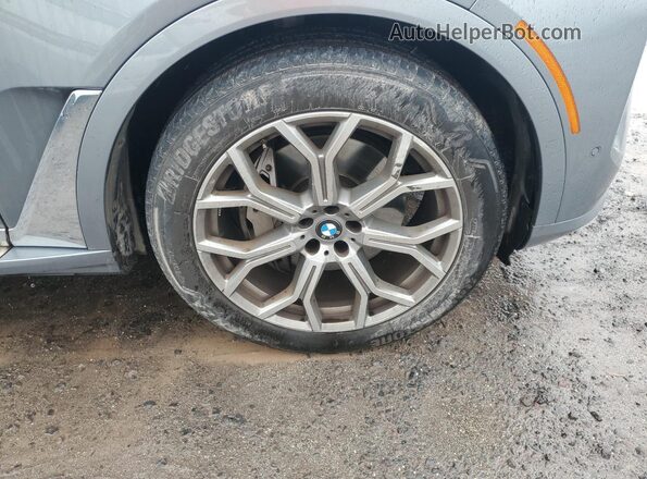 5UX23EM03S9W24587 2025 BMW X7 Gray 