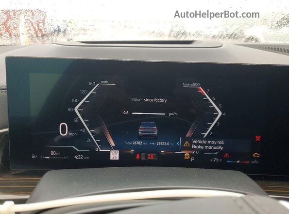 5UX23EM03S9W24587 2025 BMW X7 Gray Instrument cluster view
