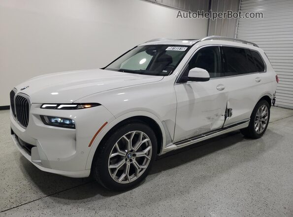 5UX23EM03T9068458 2026 BMW X7 White Սալոնի 360 աստիճան տեսք