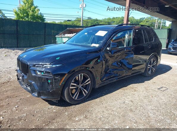 5UX23EM03T9360644 2026 BMW X7 Black Front left