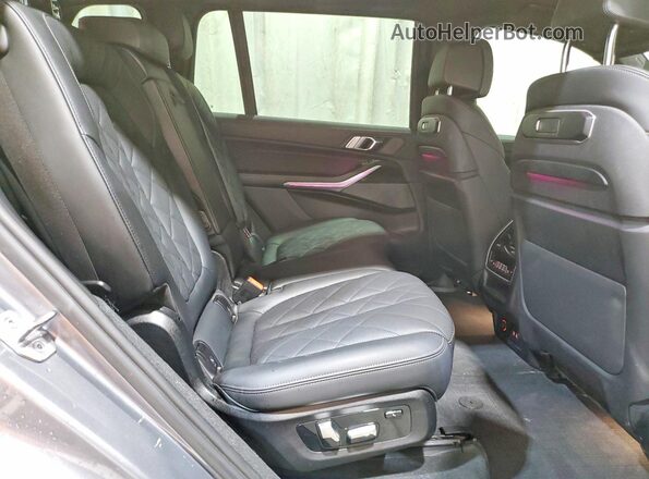 5UX23EM04R9S40456 2024 BMW X7 Gray 