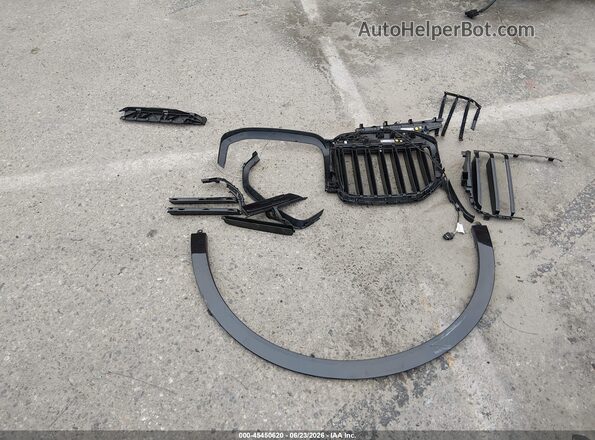 5UX23EM04R9V50607 2024 BMW X7 Black Вид панелі приладів