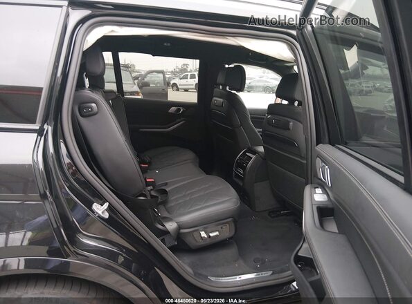 5UX23EM04R9V50607 2024 BMW X7 Black Вид наклейки з VIN-кодом