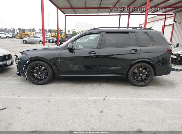 5UX23EM04R9V50607 2024 BMW X7 Black Панорамний вид салону 360°