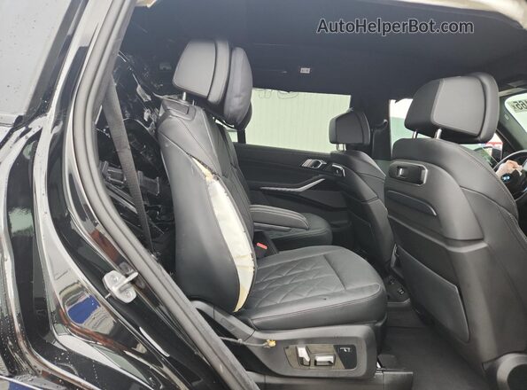 5UX23EM04S9W51796 2025 BMW X7 Black Вид задніх сидінь