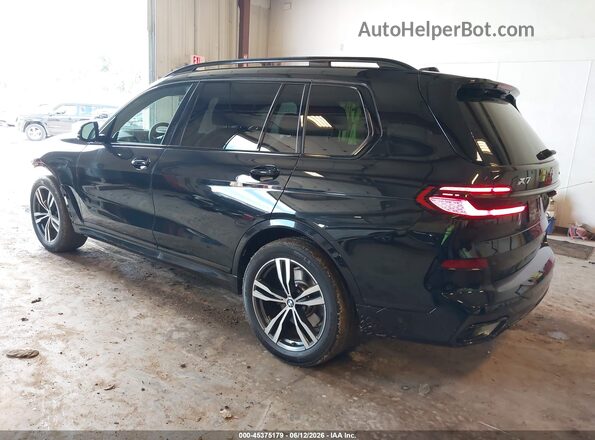 5UX23EM05T9330609 2026 BMW X7 Black Rear left