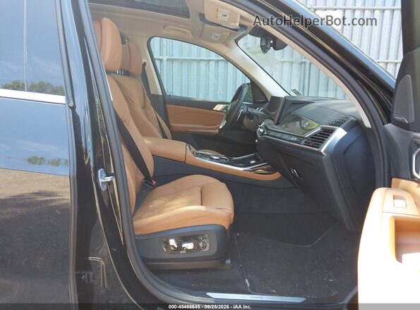5UX23EM06T9078045 2026 BMW X7 Black Vista interior delantera
