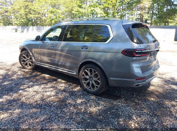 5UX23EM06T9402465 2026 BMW X7 Silver Tył lewy