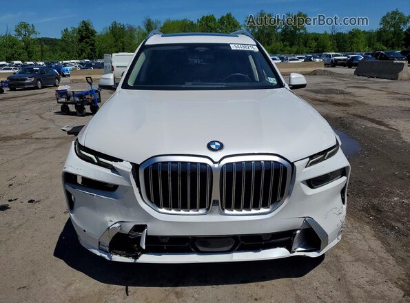 5UX23EM07S9Z65653 2025 BMW X7 White Դիմացի տեսք