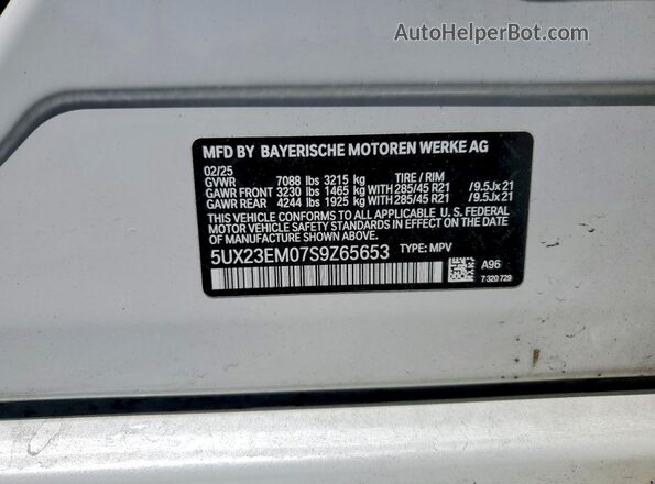 5UX23EM07S9Z65653 2025 BMW X7 White Սալոնի 360 աստիճան տեսք