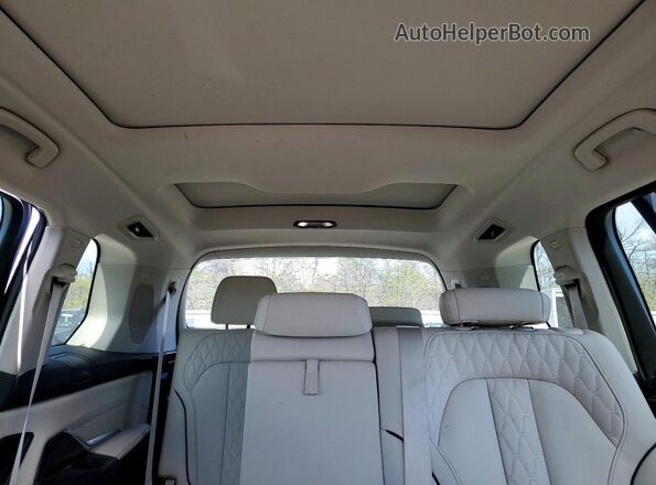 5UX23EM08S9Y51483 2025 BMW X7 Серый Вид задних сидений