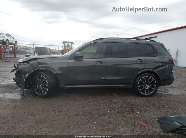 5UX23EM08T9030174 2026 BMW X7 Gray Սալոնի 360 աստիճան տեսք